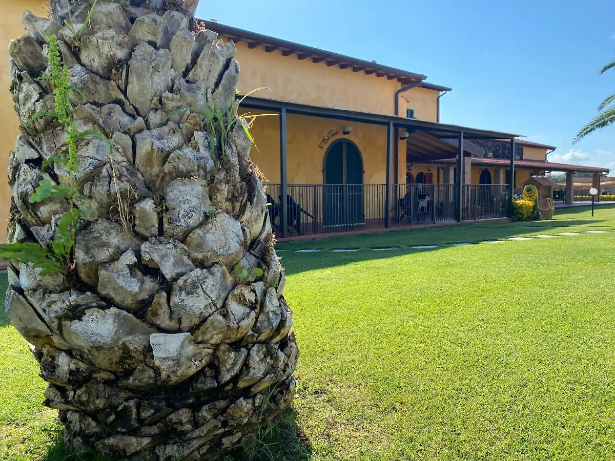 Borgo Bernabei Guest House Buriano  Country house